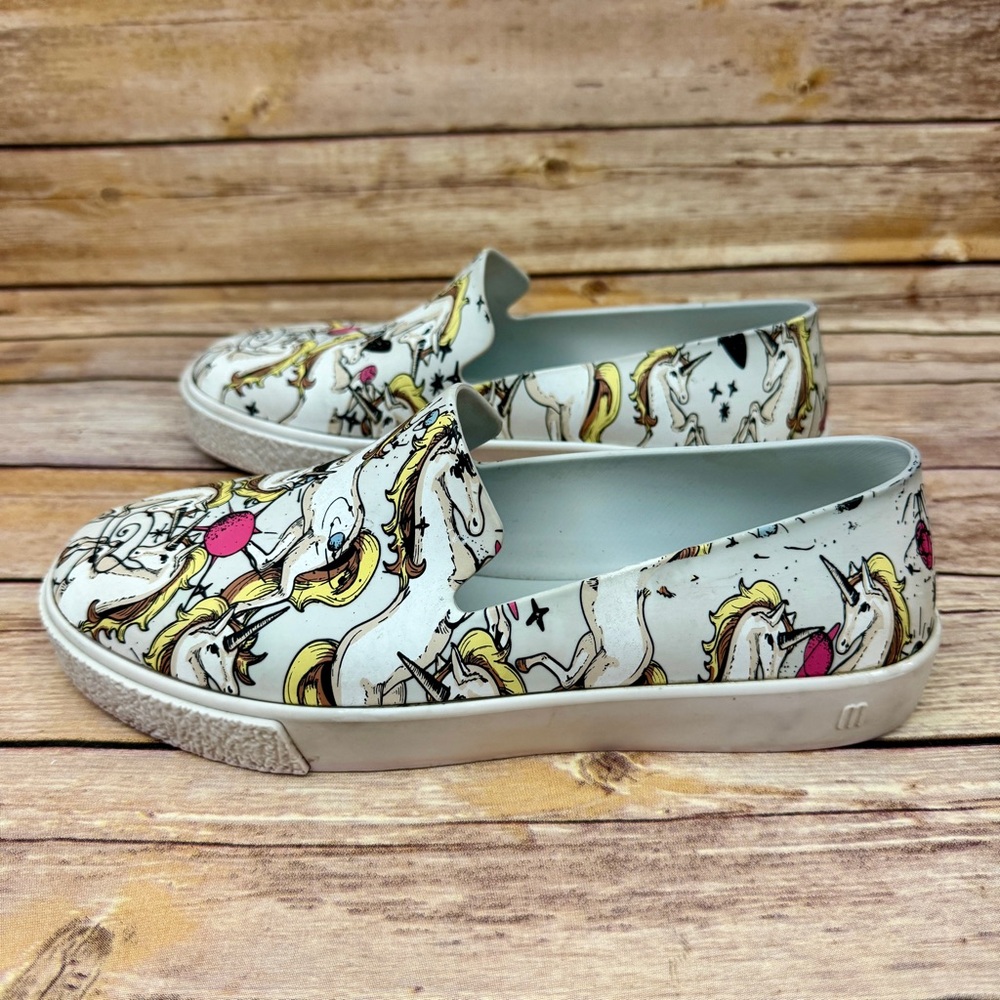 Melissa Womens Ground Slip On Unicorn Print Sneakers 8 - Picture 3 of 11